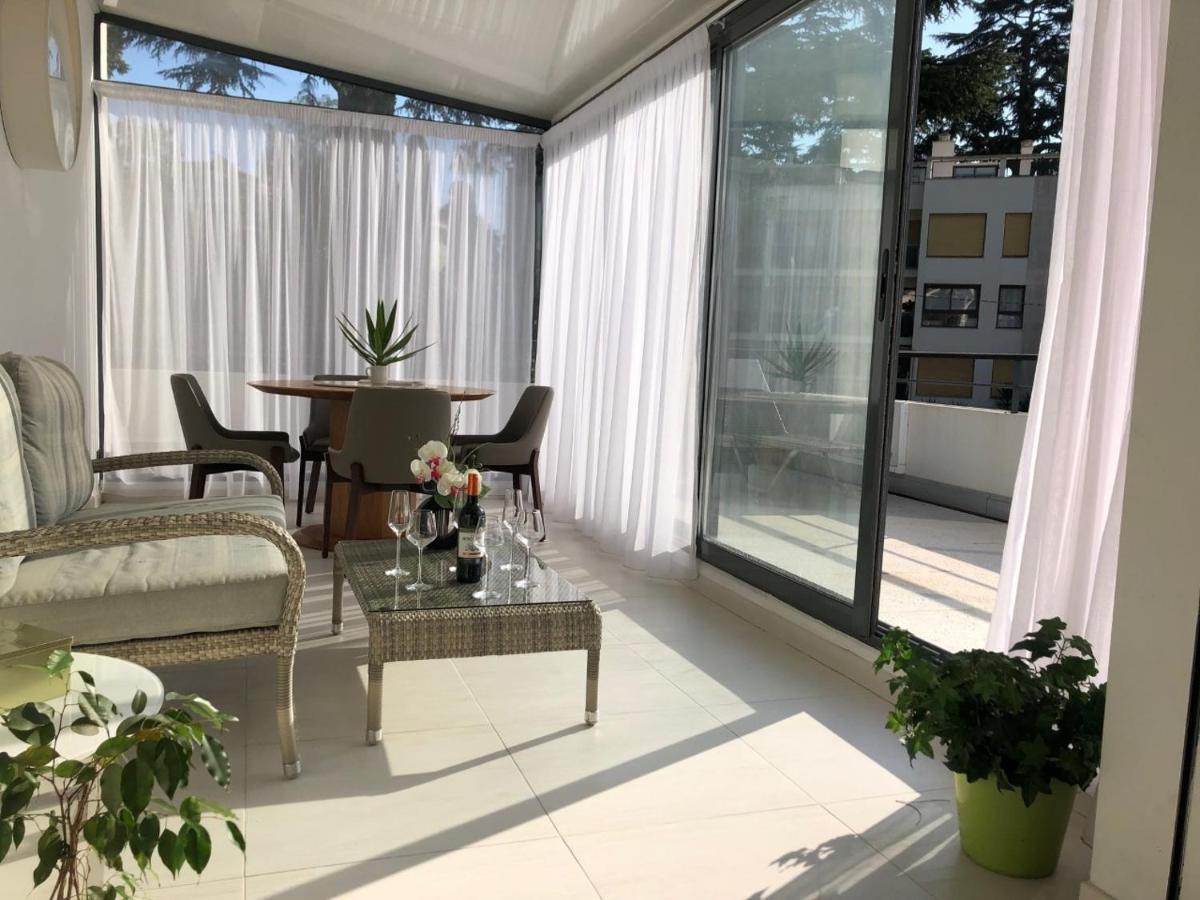 Appartement Montfleury, 2 Terrasses, 2 Chambres , 2 Sdb , Pkg Prive Piscine, 15 Min Walk To Croisette Beach And Palais Des Festivals Cannes Kültér fotó